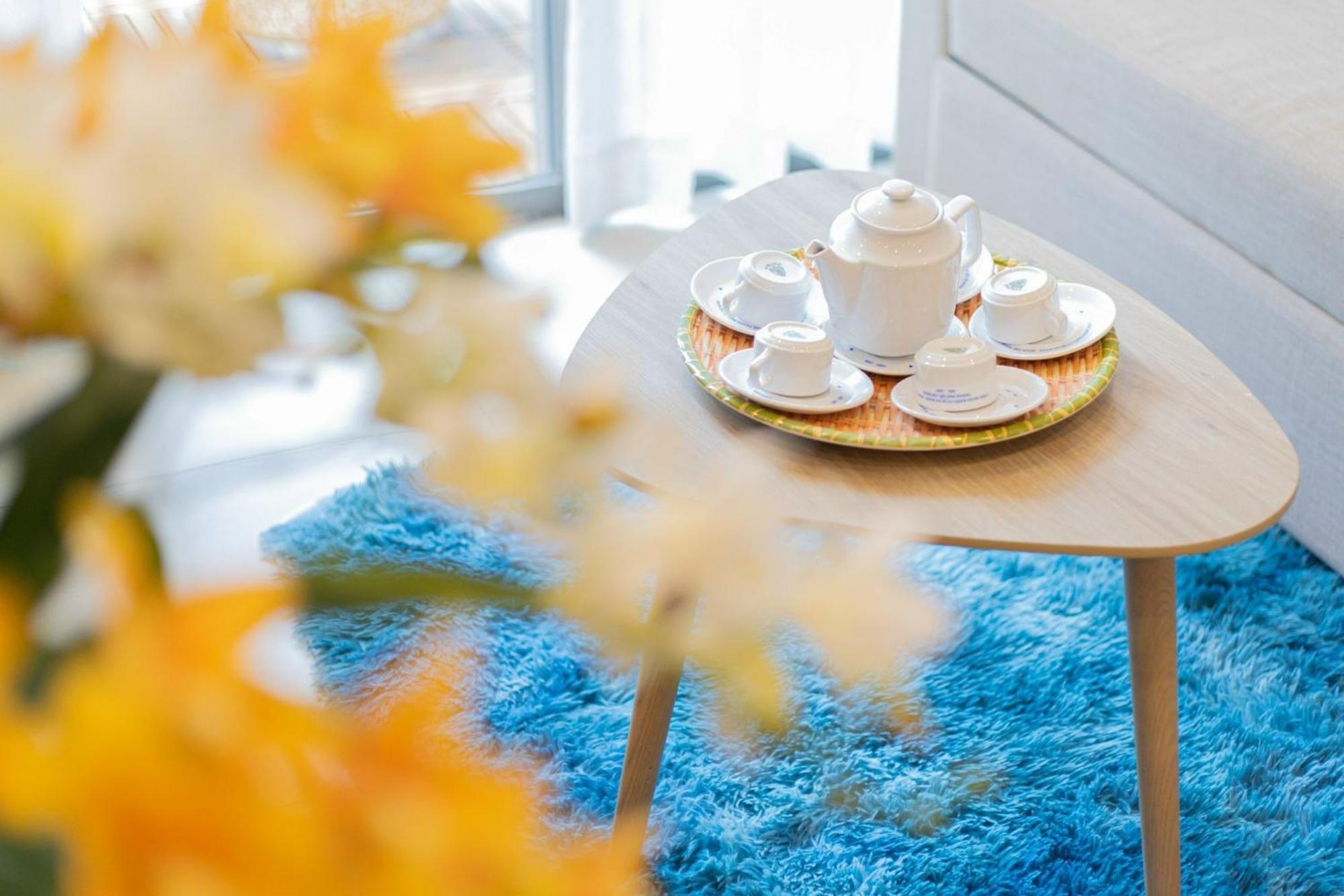 The Song - Suri's Apartment *
