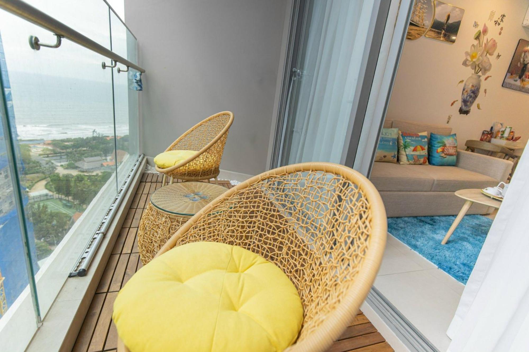 The Song - Suri's Apartment *